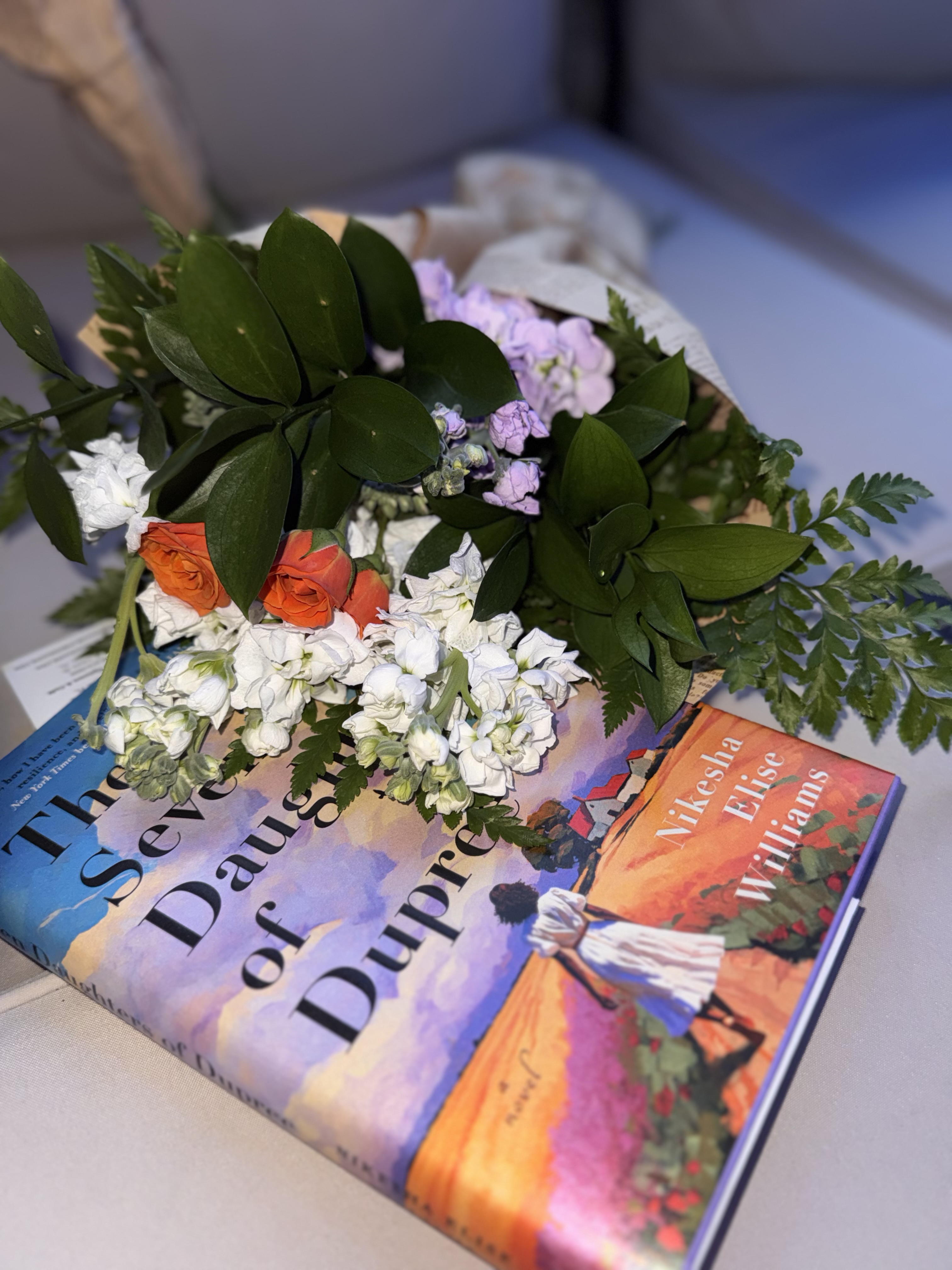 🌸📚 The Literary Bloom📚🌸